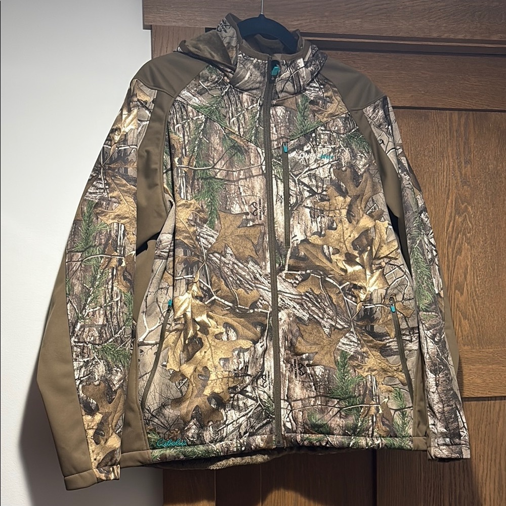 Cabela’s OutfitHer Camouflage Hooded Jacket